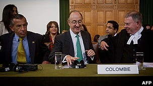 equipo defensa de colombia en La Haya