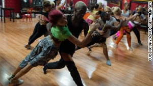 Most Colombians will be happy to show you some introductory moves on the dance floor.