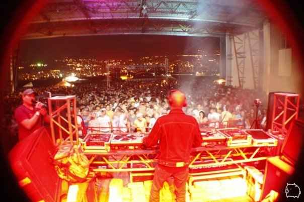 7226_147396150632_604650632_2908745_2342056_n