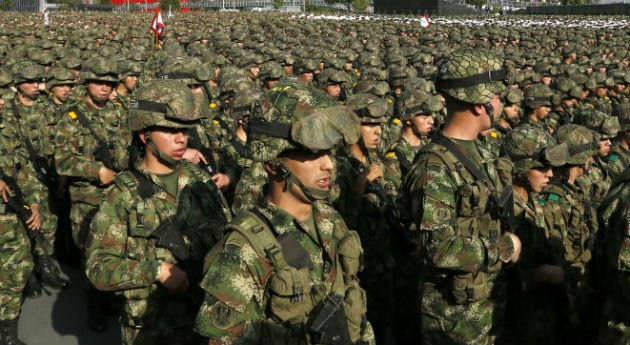 Contra viento y marea Senado aprueba fuero militar . Al fuero militar sólo le falta la aprobación en la plenaria de la Cámara de Representantes. Contra viento y marea Senado aprueba fuero militar . Al fuero militar sólo le falta la aprobación en la plenaria de la Cámara de Representantes.