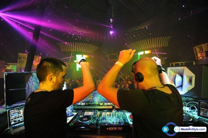 554752_453659777985386_1360952988_n