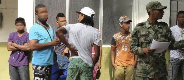 Batida del Ejército en estación del Metro de Medellín
