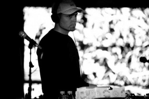 dj_shadow_122112