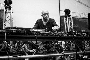dvs1move