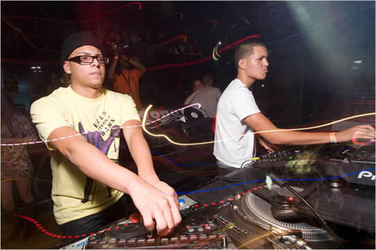 MIX DEL DIA: The Martinez Brothers &#8211; Essential Mix (2013-09-28)