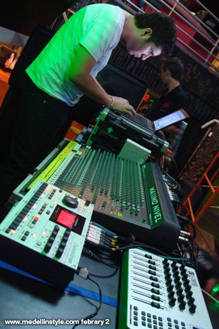 mathew jonson equipment for live