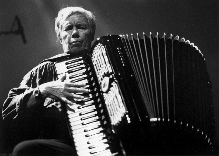 pauline_oliveros