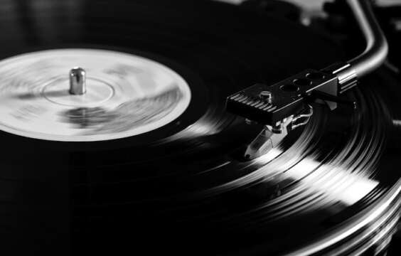 Venta de vinilos aumentó en un 32% el 2013